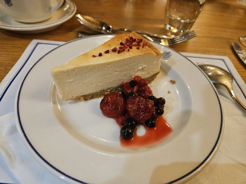 在剑桥的最后一顿学院准备了很丰盛的正餐在剑桥的最后一顿学院准备了很丰盛的正餐