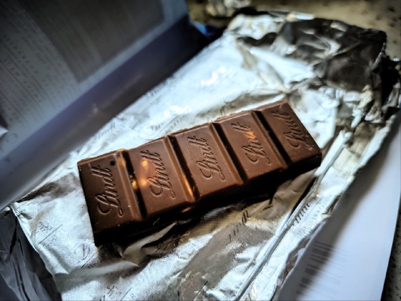 请大家吃巧克力请大家吃巧克力
