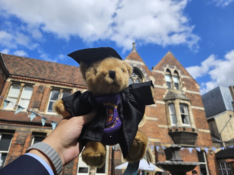 拿到了best individual送了只小熊🥰拿到了best individual送了只小熊🥰