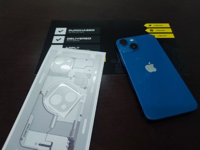 咱的nothing也到了虽然是个仿的dbrand