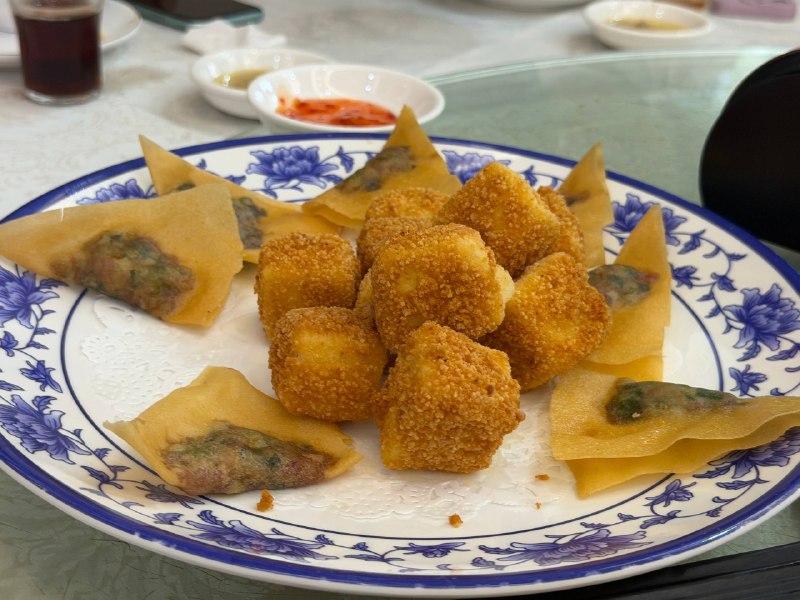 今日在顺德干饭，吃撑到扶墙今日在顺德干饭，吃撑到扶墙