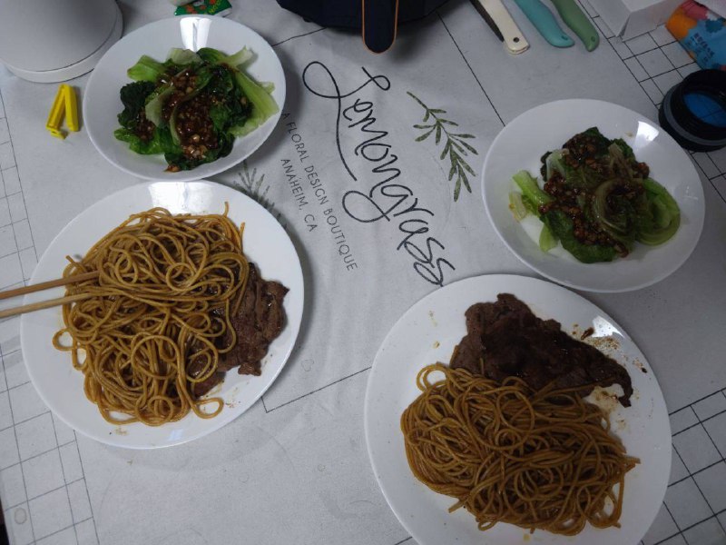 和熊熊的贴贴，美好五一结束了🥰和熊熊的贴贴，美好五一结束了🥰