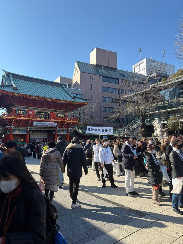 神田明神，买了几个IT御守送工友好热闹呀神田明神，买了几个IT御守送工友好热闹呀