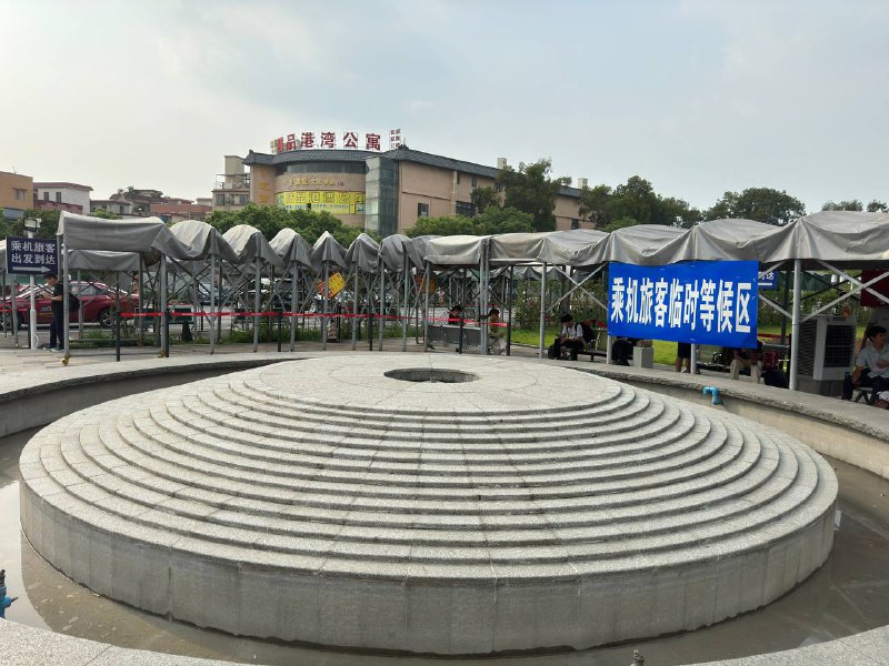 挂壁中联（廉）航+挂壁佛山机场在机场看到运输机了，没敢拍😰挂壁中联（廉）航+挂壁佛山机场在机场看到运输机了，没敢拍😰