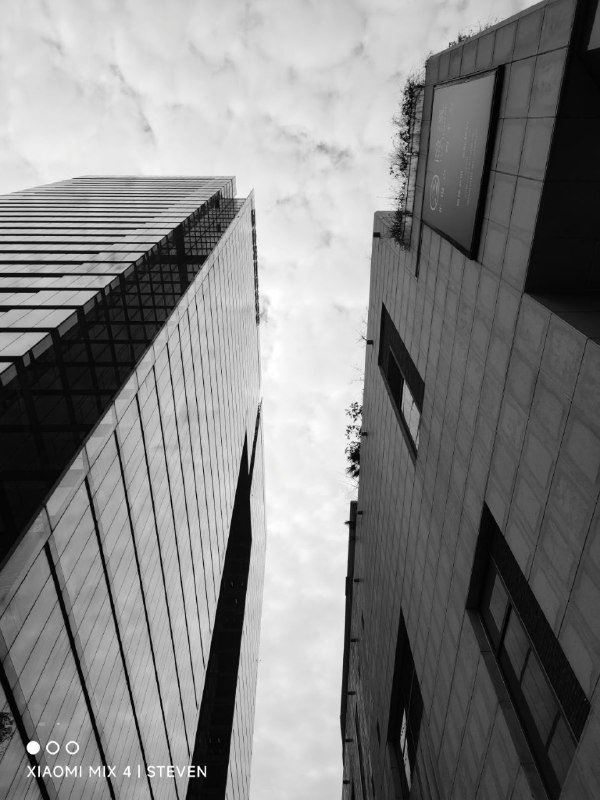 拼夕夕的办公大楼看到了成群的上班族（大楼里不给拍照就没拍了）#图库拼夕夕的办公大楼看到了成群的上班族（大楼里不给拍照就没拍了）#图库