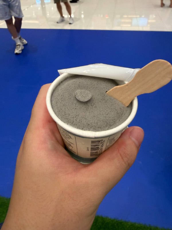 强烈推荐香港muji的这个水泥冰淇凌强烈推荐香港muji的这个水泥冰淇凌