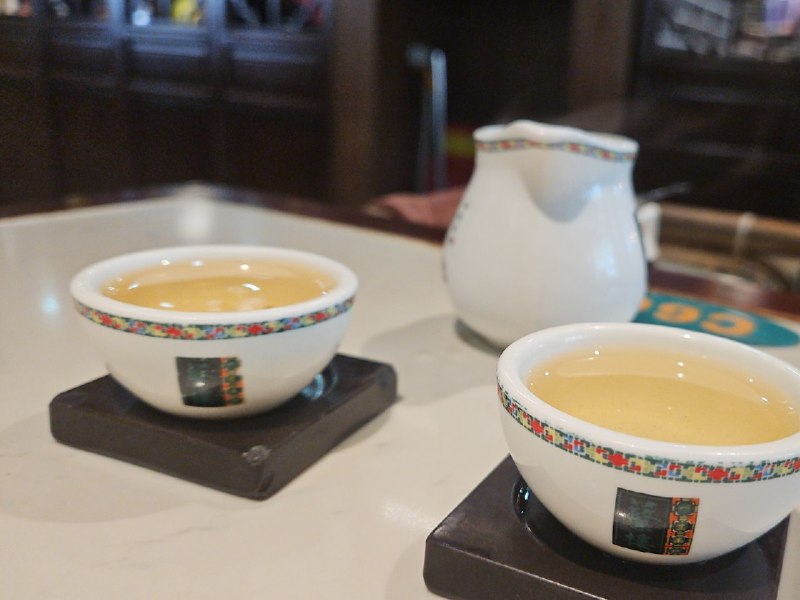 蘩楼两个人吃4人餐有点多了摇个深圳群友来😭蘩楼两个人吃4人餐有点多了摇个深圳群友来😭