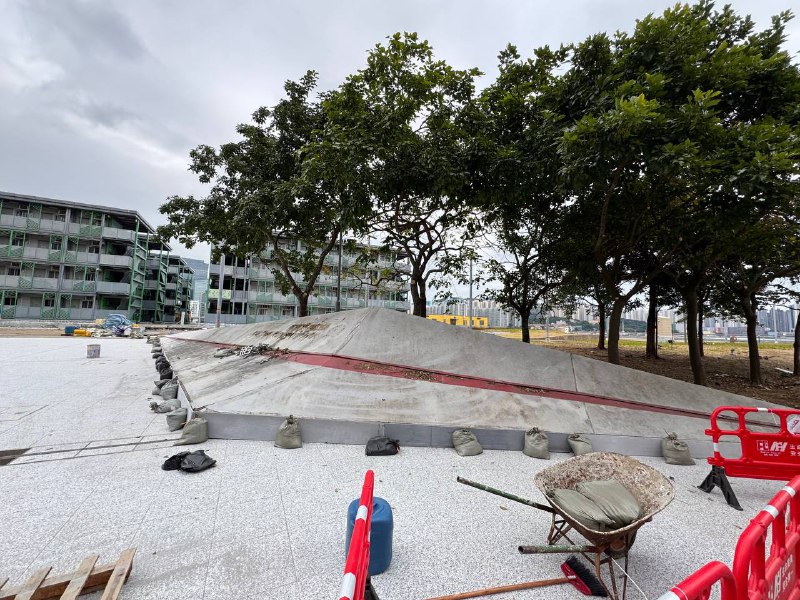 update:老启德跑道公园没了，已经被全部拦起来了，拍政府飞行服务队的机位也被拦了，真的再见启德了李家超建叮咚鸡大酒店导致的#在路上