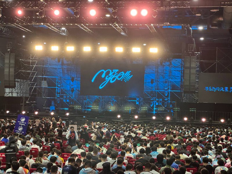 MYGO上海演唱会最后的一些存货出于版权还是发tg，请批判地观看我其实是第一次看live，12号抢票没想到就抢到了，当时感觉是在做梦，21号的live本来还担心羊会唱不好，事实上是听过最好的一次，几千人在场馆里齐唱效果非常震撼，地板都在震，压轴曲音一会唱到ありがとう的时候非常催泪回来一直在反复看b站上别人上传的想要反复回味，隔了一段时间全部被删了，大概很难再回到那个晚上了吧如果官方后面出BD一定支持一下MYGO上海演唱会最后的一些存货出于版权还是发tg，请批判地观看我其实是第一次看live，12号抢票没想到就抢到了，当时感觉是在做梦，21号的live本来还担心羊会唱不好，事实上是听过最好的一次，几千人在场馆里齐唱效果非常震撼，地板都在震，压轴曲音一会唱到ありがとう的时候非常催泪回来一直在反复看b站上别人上传的想要反复回味，隔了一段时间全部被删了，大概很难再回到那个晚上了吧如果官方后面出BD一定支持一下