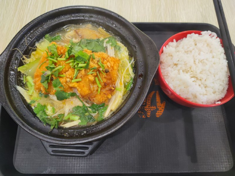 #Steven今天吃什么 隔壁学校的烤鱼饭，16rmb非常香